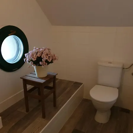 Horaren Biely Kriz Guest house